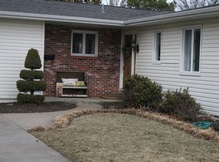 824 W Pitcher St, Nevada, MO 64772