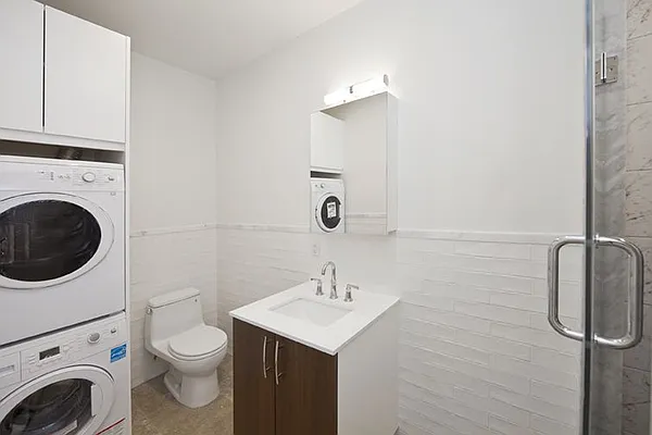 Rented by EXR | media 17