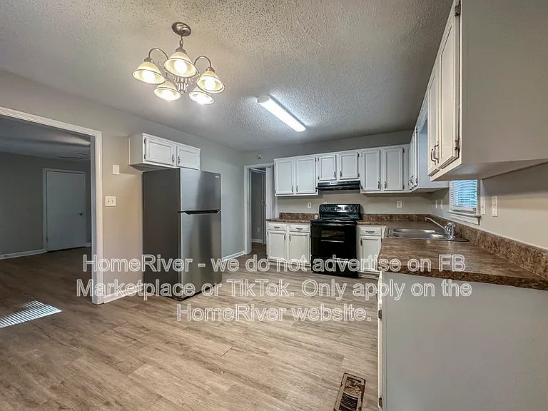 177 Alma Dr — Photo 9