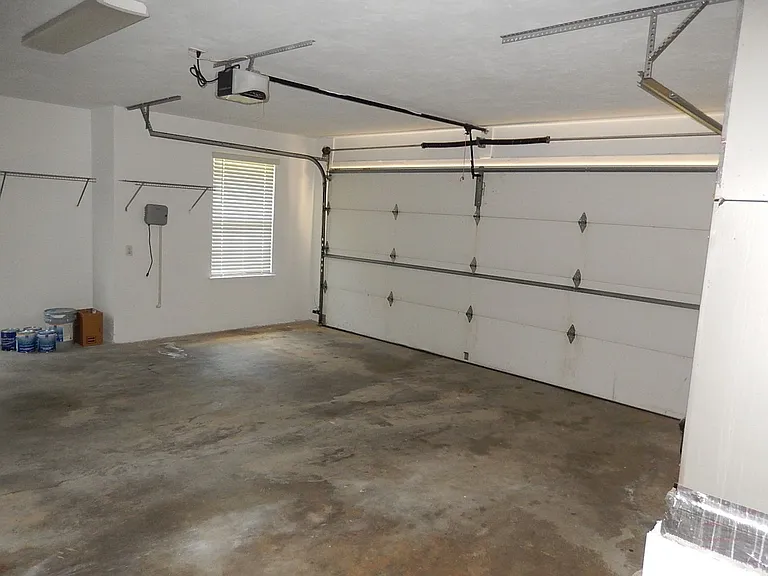 1858 Vineland Ln — Photo 35