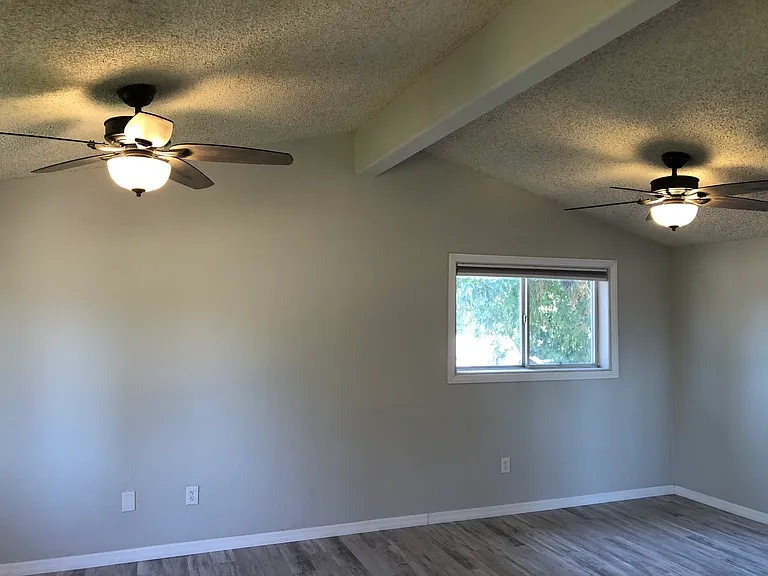 BD #4, Game/recreation/office