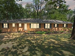 20 NW 43rd Ter, Kansas City, MO 64116