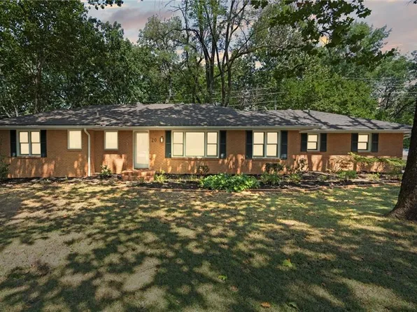 20 NW 43rd Ter, Kansas City, MO 64116