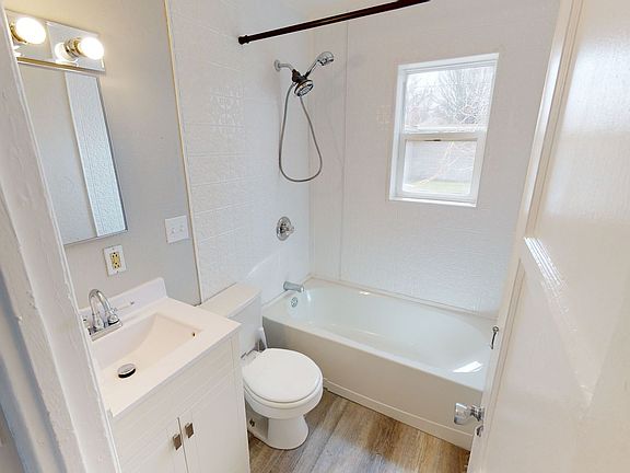 5th image of 862-866 N 5th St #862-4