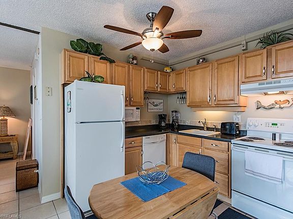 4th image of 7300 Estero Blvd APT 208