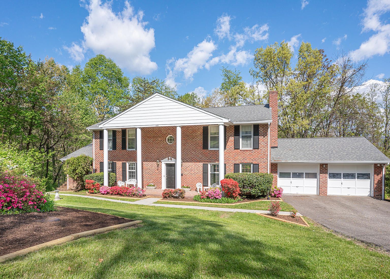 1919 McVitty Rd, Salem, VA 24153 Zillow