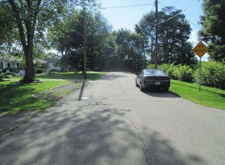 2nd image of 613 Western Ave