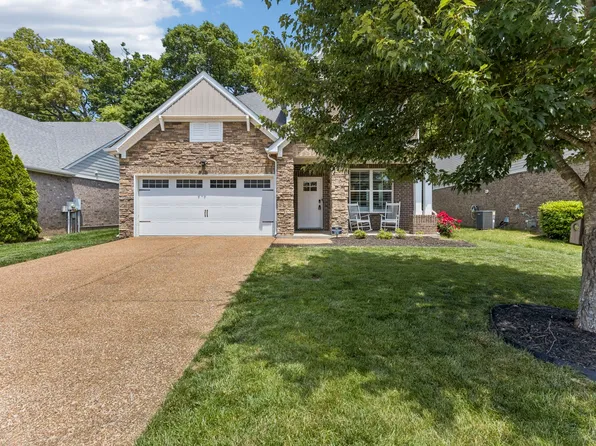 744 Bench Ln, Mount Juliet, TN 37122
