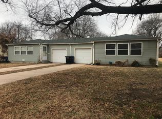 1225 N School St, Augusta, KS 67010