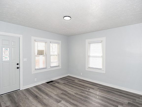 2nd image of 1356 N Kealing Ave