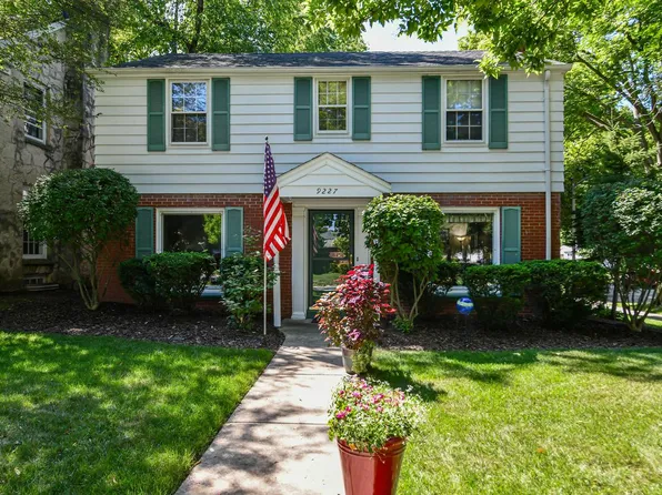 9227 Ridge BOULEVARD, Wauwatosa, WI 53226