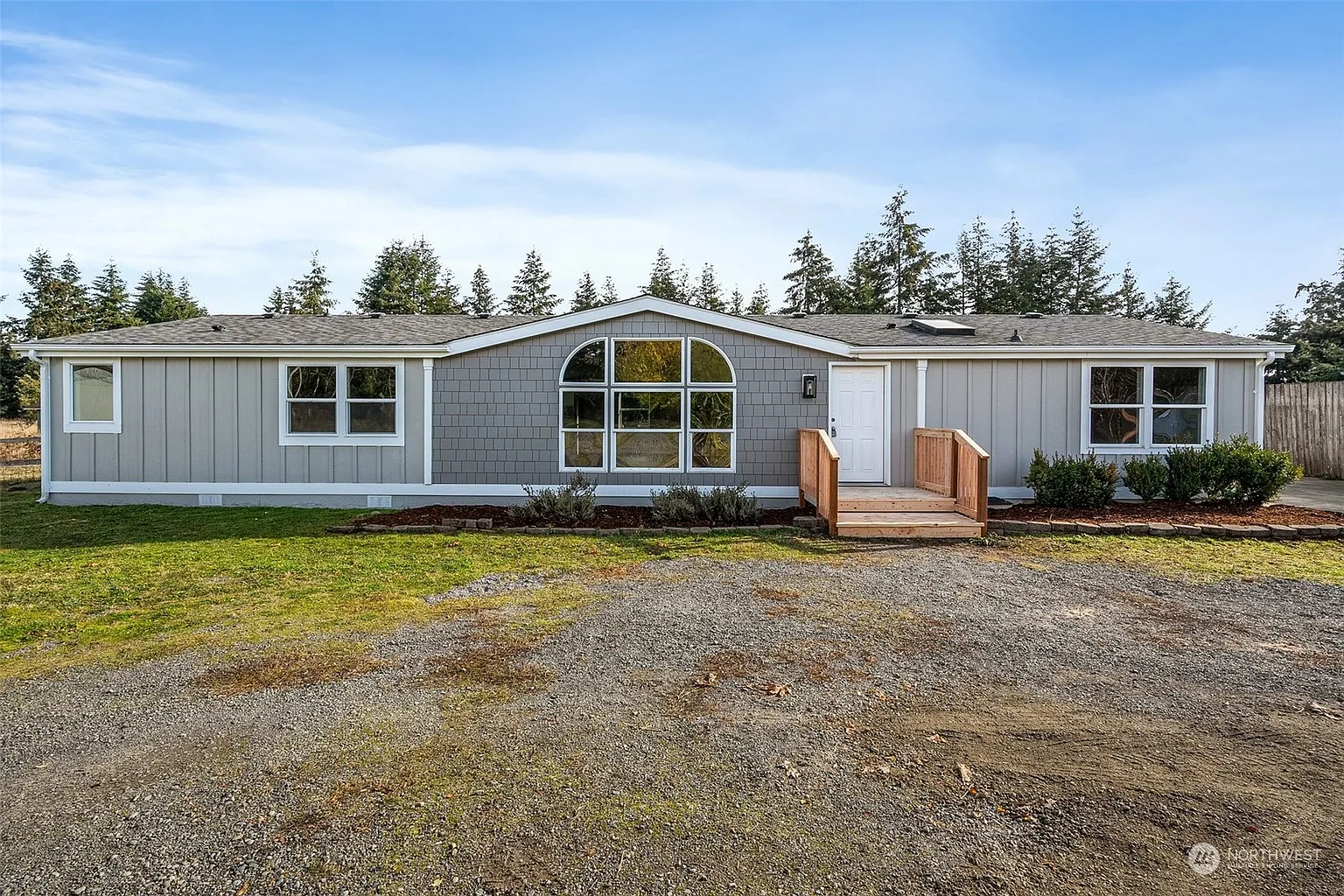 18740 Ivan Street SW photo 1
