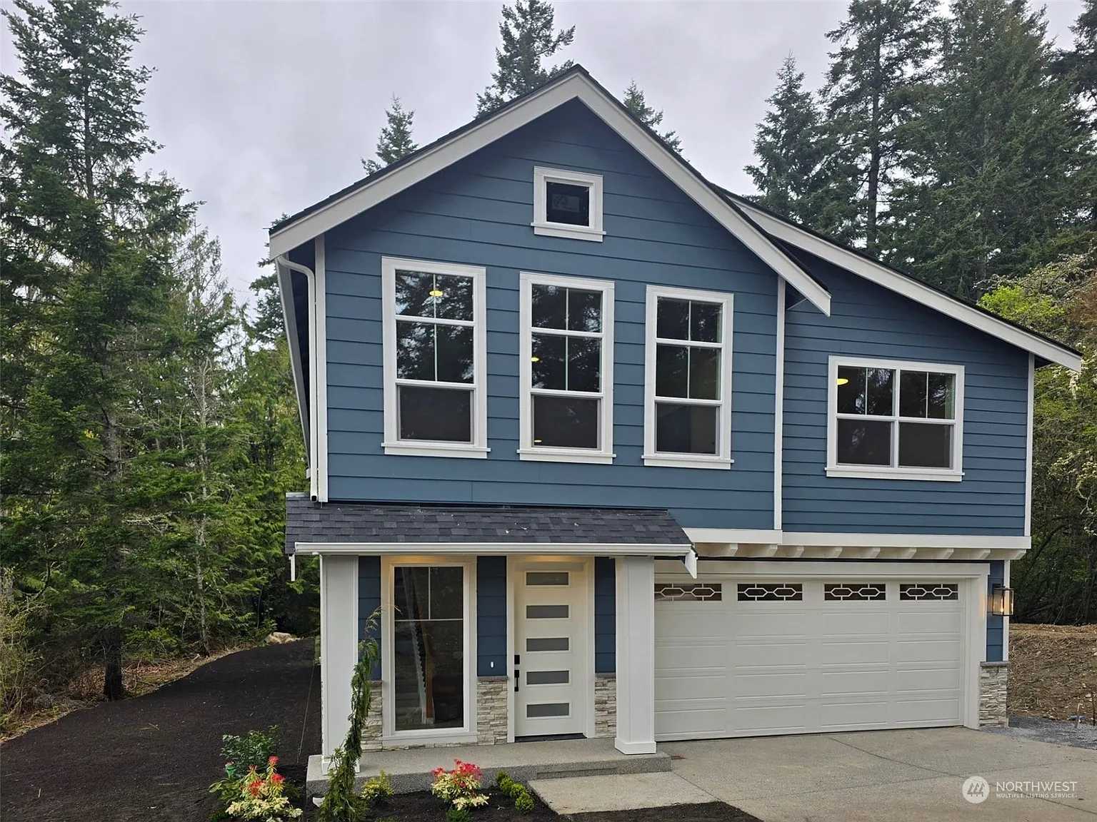 9022 53rd Avenue W photo 1