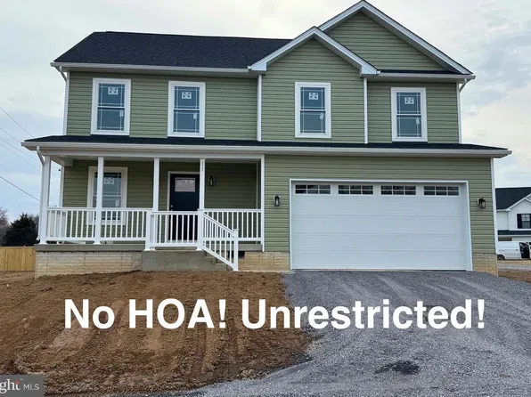 11 Lancia Ct, Bunker Hill, WV 25413