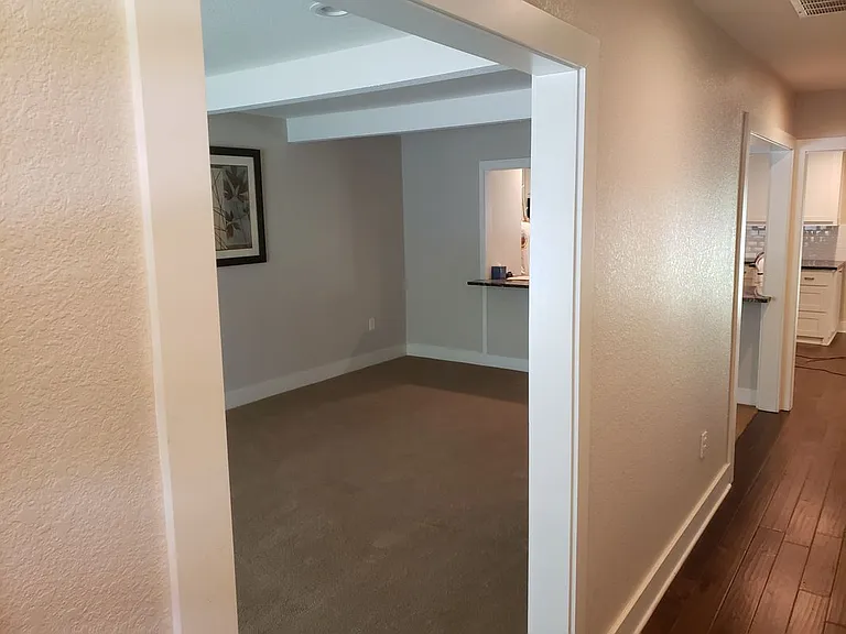 501 Atkerson Ln — Photo 10