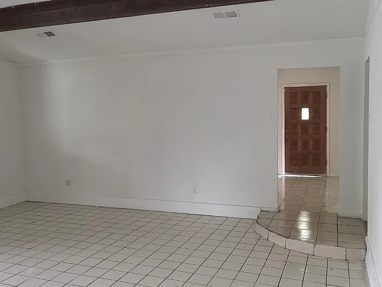 1140 Shadywood Ln — Photo 19