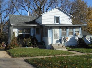 441 W Exchange St, Sycamore, IL 60178