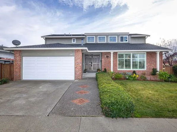 700 Niantic Dr, Foster City, CA 94404