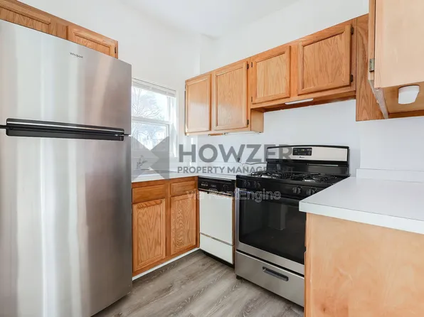 128 Arnold St Unit 1, Quincy, MA 02169
