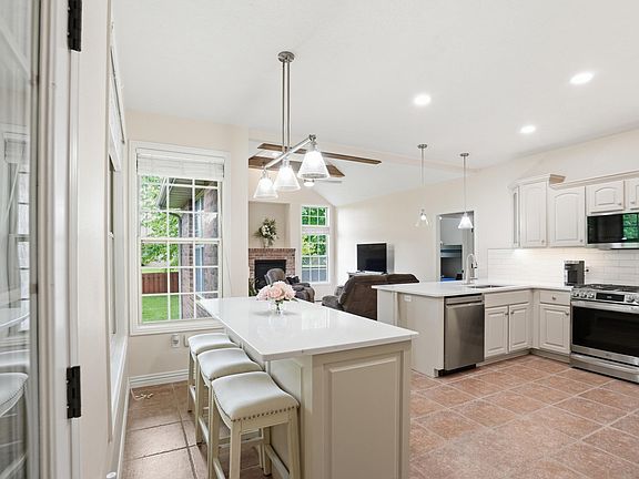 5th image of 4442 S Appleton Drive