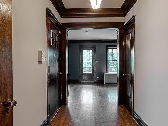 4th image of 3646 N Magnolia Ave #1