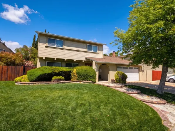 6923 Lassen St, Pleasanton, CA 94588