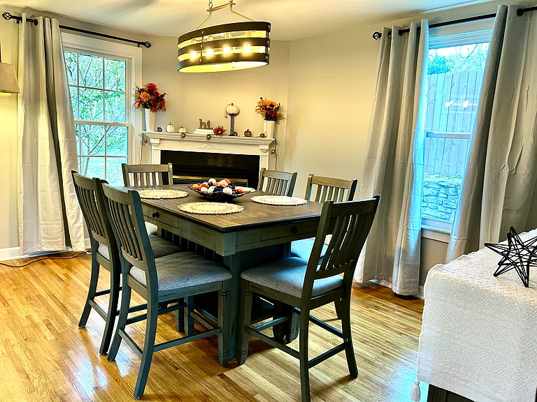 202 Edgewater Dr — Photo 5