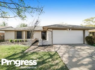 3100 Green Ridge St, Fort Worth, TX 76133