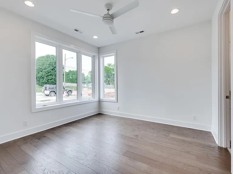 660 Hamilton Ave — Photo 5