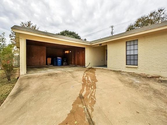 3rd image of 11102 Brushy Glen Dr #B