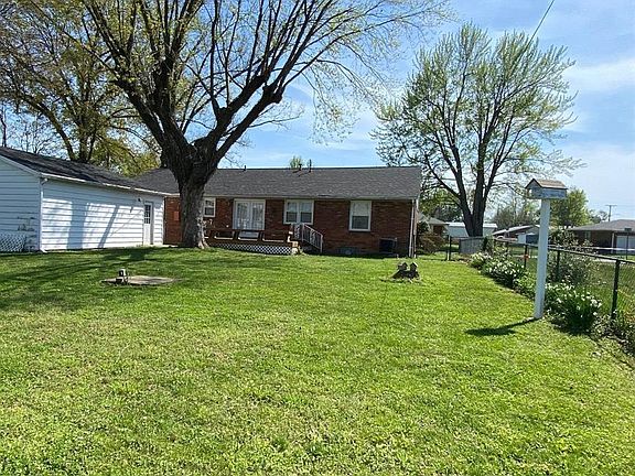 4th image of 723 Dixiana Dr