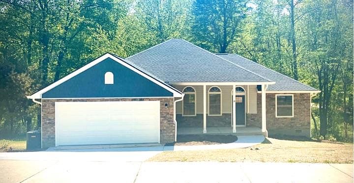 1st image of 31 John Halford Ct #31