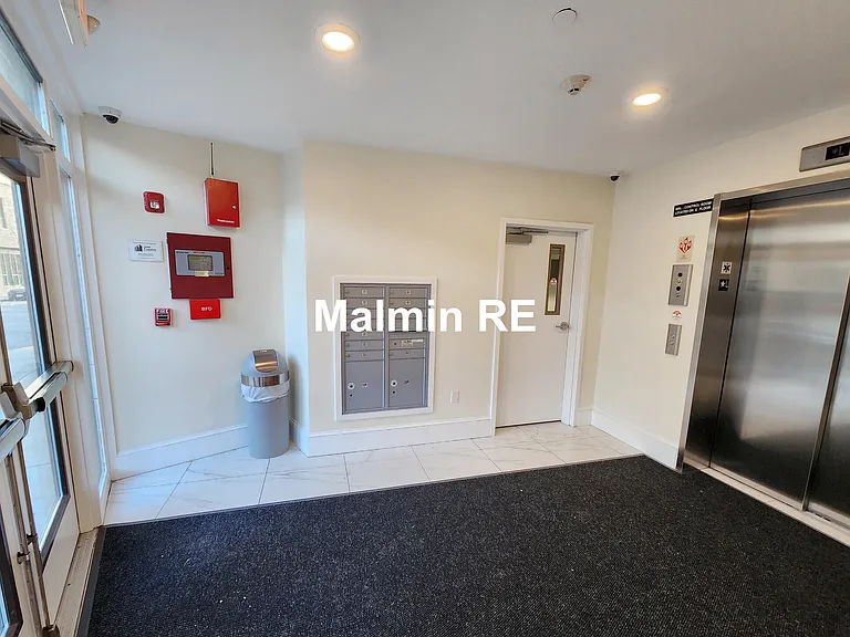 81 Amory St #404 — Photo 9