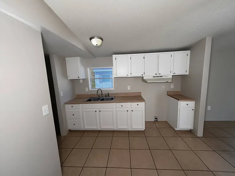 3118 Dudley Rd #16 — Photo 2