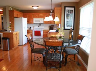 2617 SE Winchester Dr, Lees Summit, MO 64063