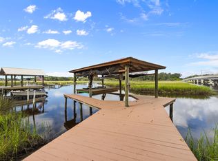 1798 Hammock Cir W, Jacksonville, FL 32225