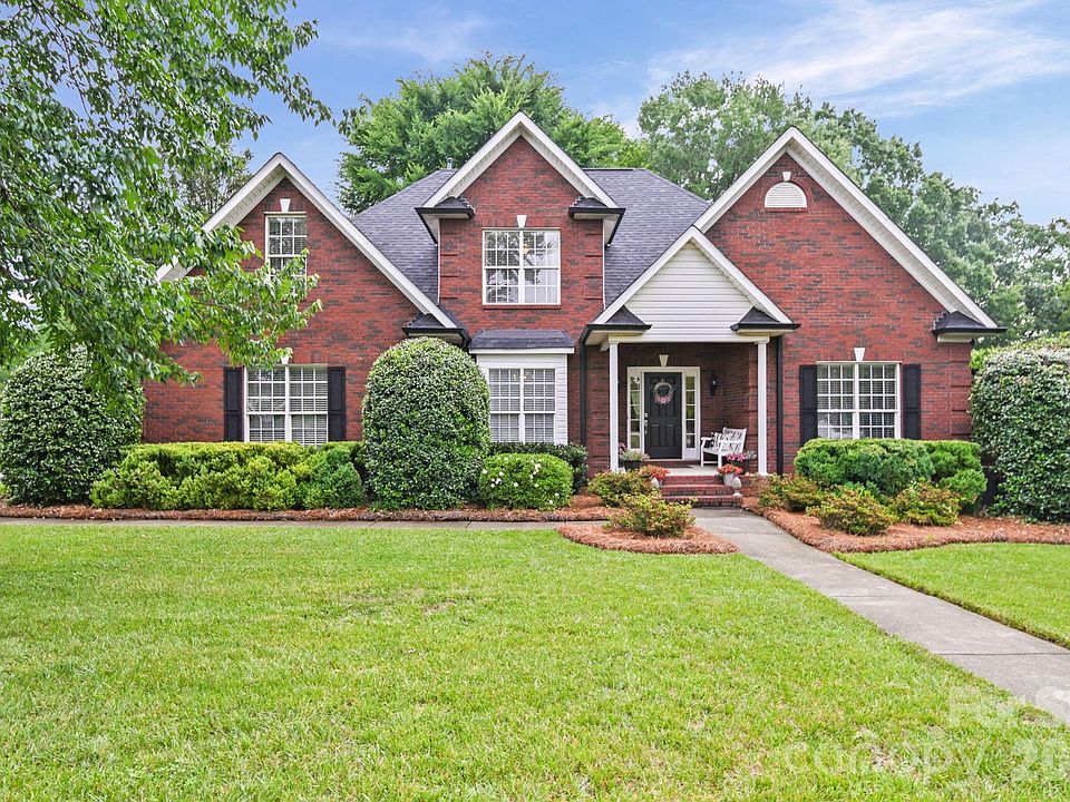 1st image of 2820 Monterrey Ln #103