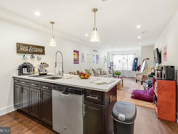 5th image of 834 N 19th St #1