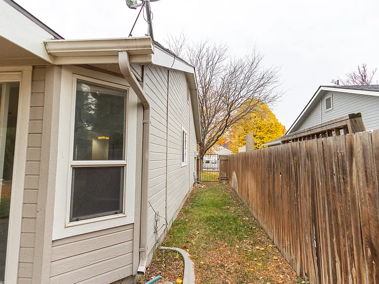 164 S Silverwood Way — Photo 36