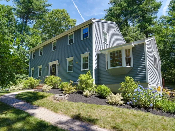 18 Coolidge Cir, Northborough, MA 01532