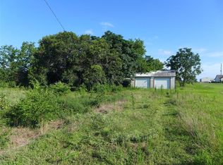 11443 Reinecker Rd, Wallis, TX 77485