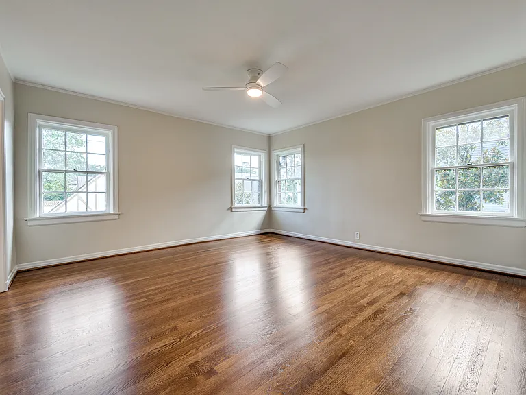 4329 Lorraine Ave — Photo 16