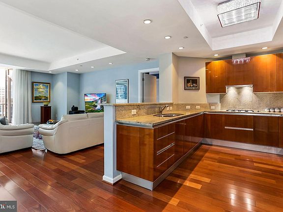4th image of 1881 N Nash St Unit 1001