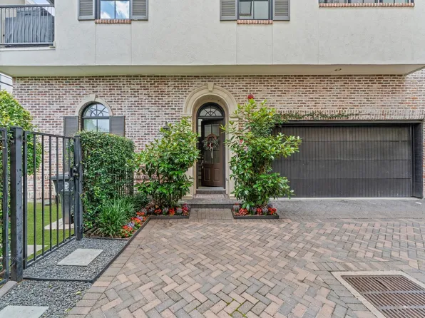 1308 Castle Ct #A, Houston, TX 77006