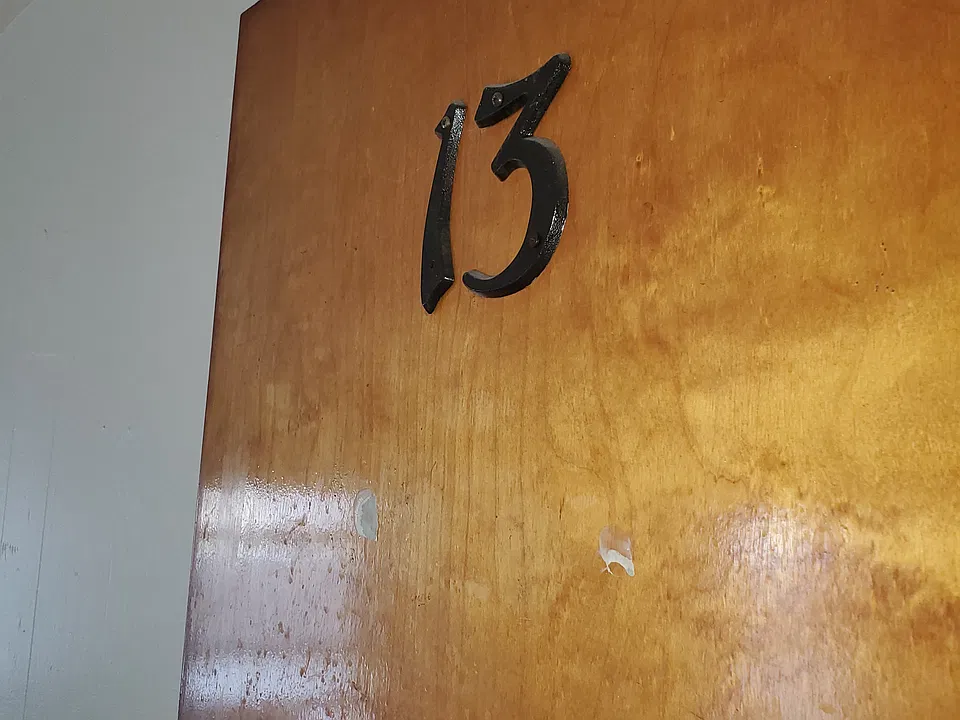 383 Elwood Ave #13