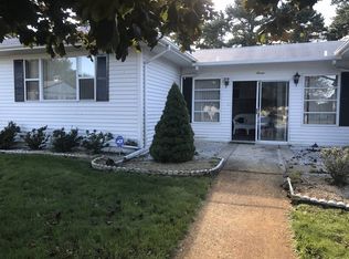 7 Lagos Ct, Toms River, NJ 08757