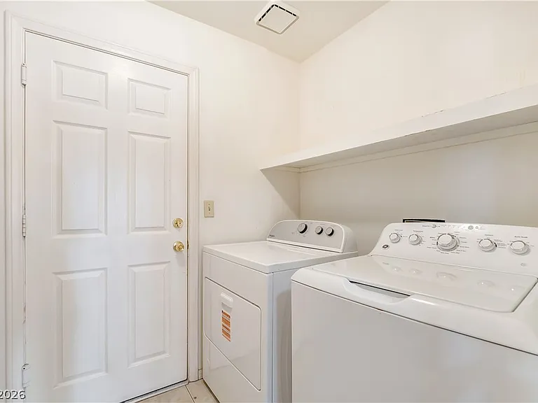 2836 Via Florentine St — Photo 22