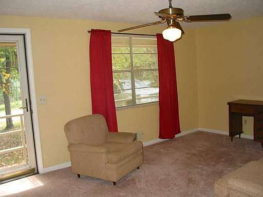 4th image of 5876 S Bear Dr