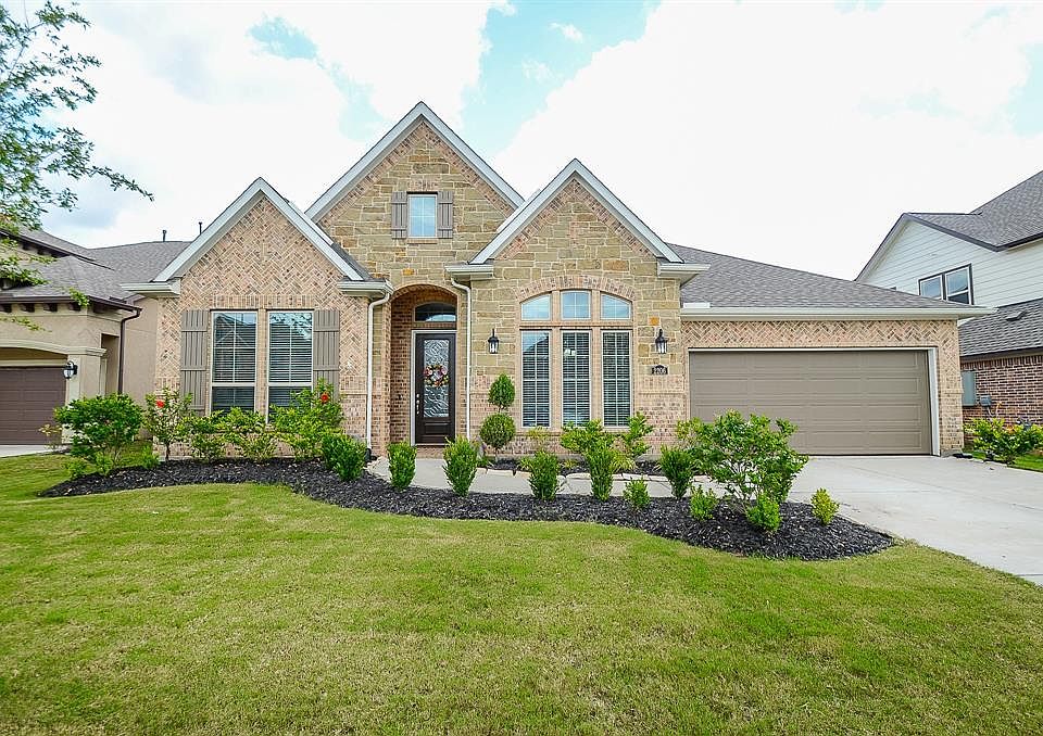 1st image of 2206 Hermina Radler Dr