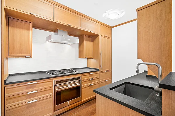 Rented by Manhattan Miami Real Estate | media 4